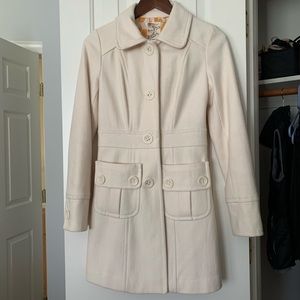 White/vanilla peacoat